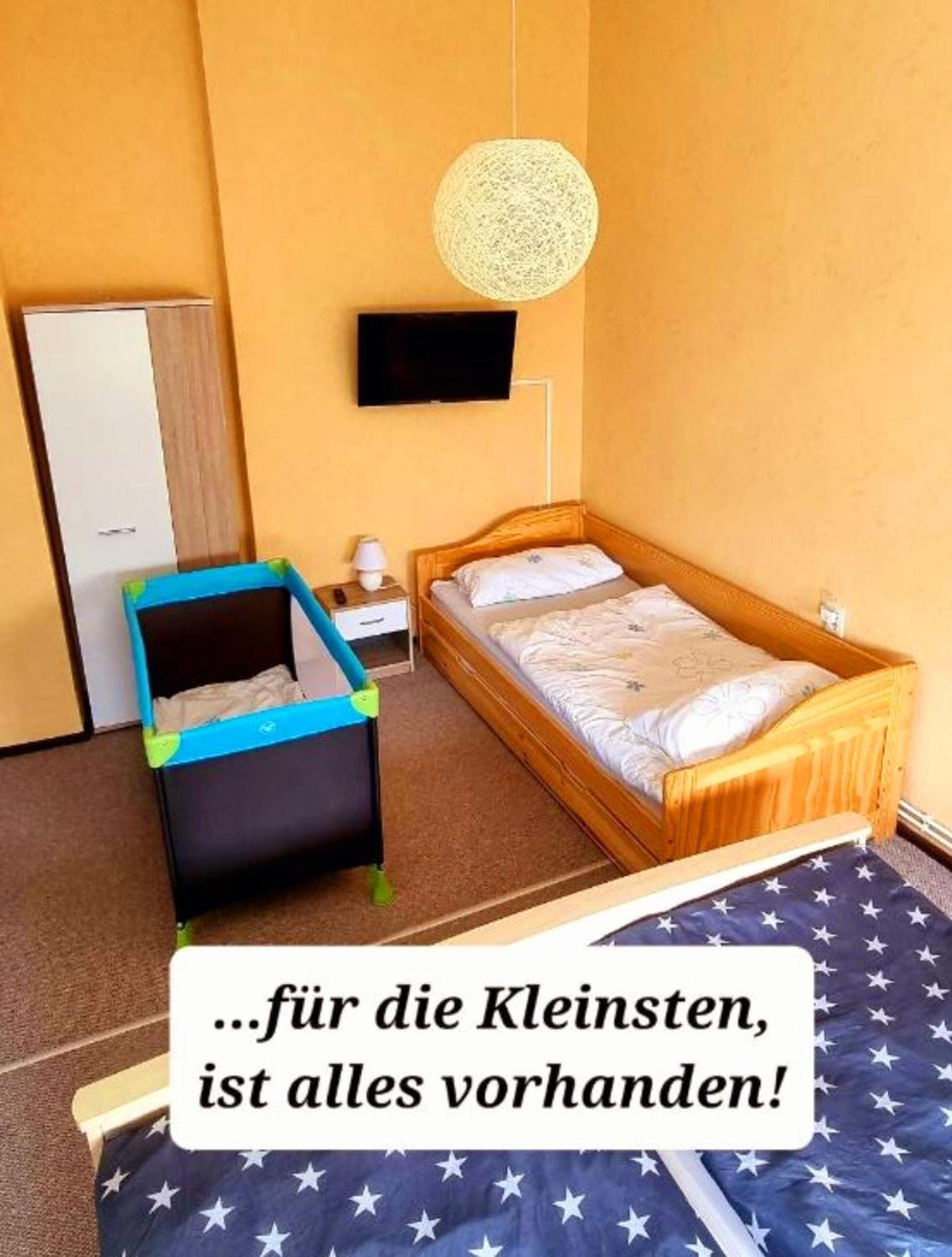 Ferienwohnung "Blick Mylau" - Naehe Freizeitpark Plohn & Weltgroesster Ziegelsteinbruecke Reichenbach im Vogtland Bagian luar foto