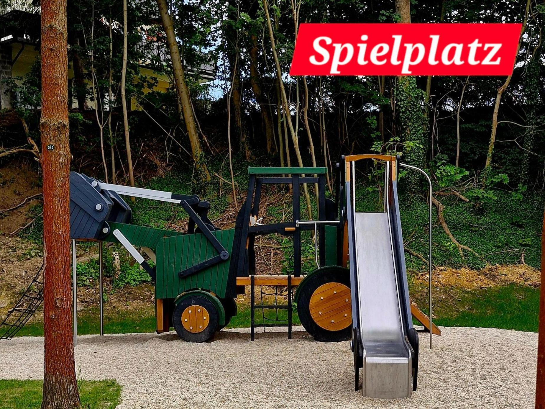 Ferienwohnung "Blick Mylau" - Naehe Freizeitpark Plohn & Weltgroesster Ziegelsteinbruecke Reichenbach im Vogtland Bagian luar foto